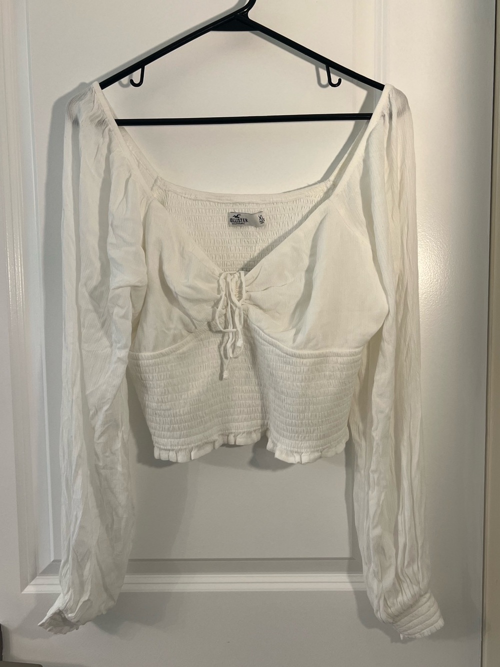 Hollister White Smocked Tie-Front Long Sleeve Crop Top